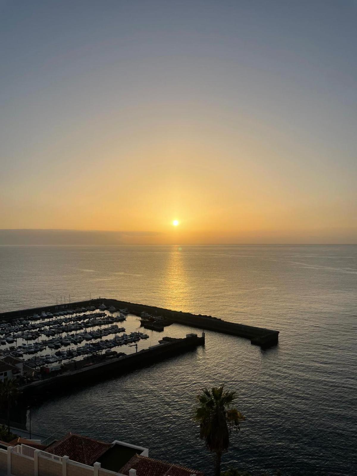 אקנטילדו דה לוס גיגנטס Los Gigantes In Front Of Sea מראה חיצוני תמונה
